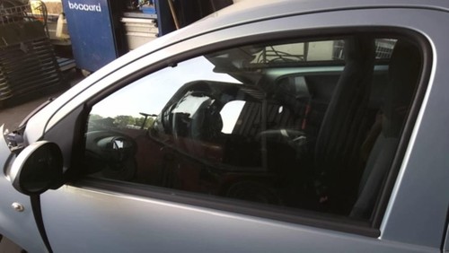 Vitre avant gauche toyota aygo - toyota,