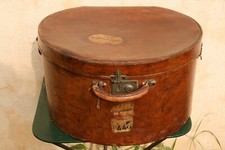 ancien bagage en cuir cousu bagage de cabine  chargeurs réunis **