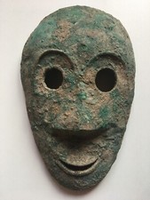 Cabinet de curiosité, Masque