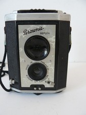 APPAREIL PHOTO  KODAK BROWNIE
