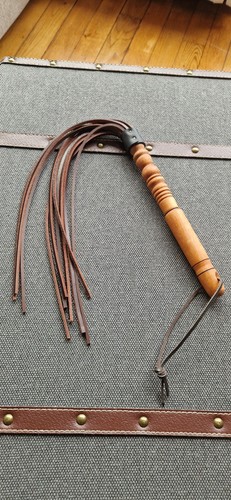 Martinet neuf cuir - , /