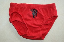 Slip rouge neuf  9-10 ans Manchester United