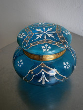 Bonbonnière ronde c-1900