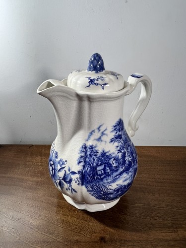Cafetière ancienne - ancienne, en