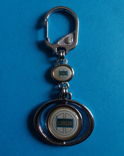 Porte clé automobile lancia - clé,