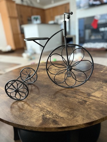 Vintage metal decorative - metal,