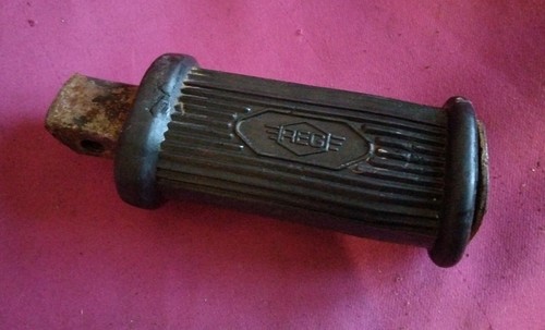 Repose pieds reg peugeot - un,