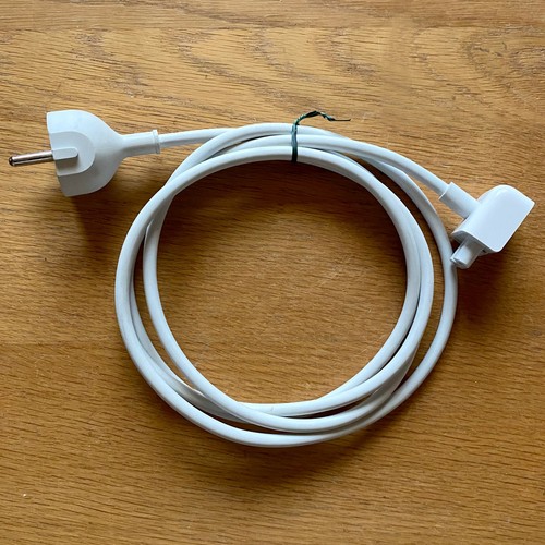 Apple powerbook - apple, •