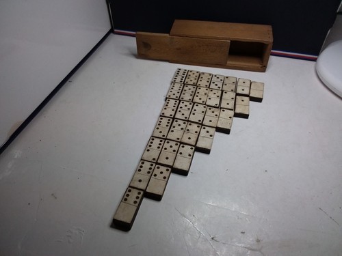 Dominos anciens bois ebene - anciens, en