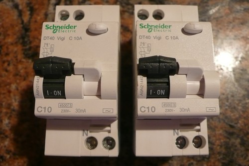 Disjoncteur differentiel 10a - disjoncteur,