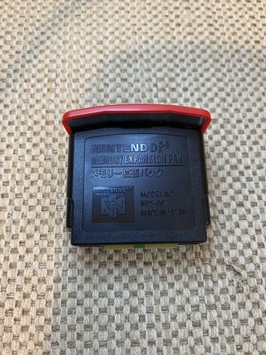 Nintendo memory expansion - 64,