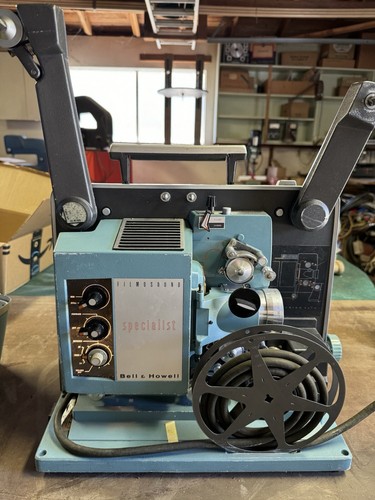 Vintage bell howell 16mm - vintage,