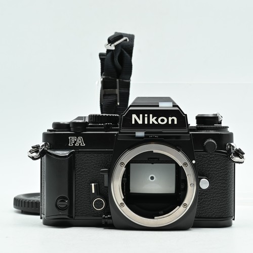 Near mint nikon noir - fa, film