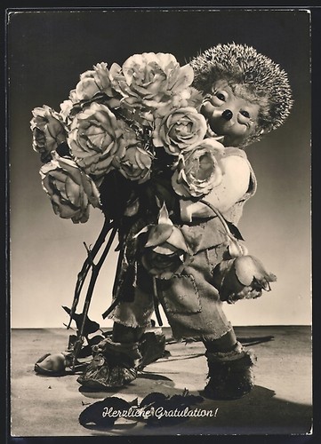 Mecki avec bouquet de - mecki, un