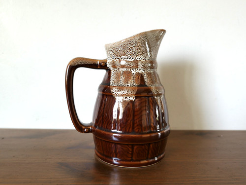 Pichet cruche carafe tonneau