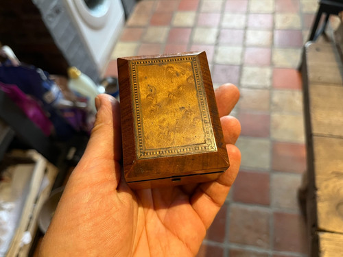 Ancien boite porte - boite,