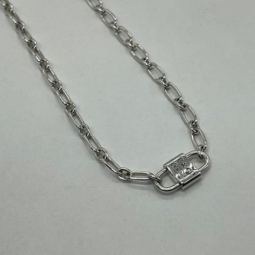 Authentique petit collier