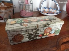 Boîte rectangulaire longue en