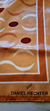 SUPERBE FOULARD DE MARQUE DANIEL HECHTER