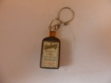 PORTE CLÉ  DIGESTIFS BOUTEILLE COINTREAU