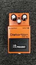 Pédale d'effets Boss DS-1W Waza Craft Distortion pour guitare