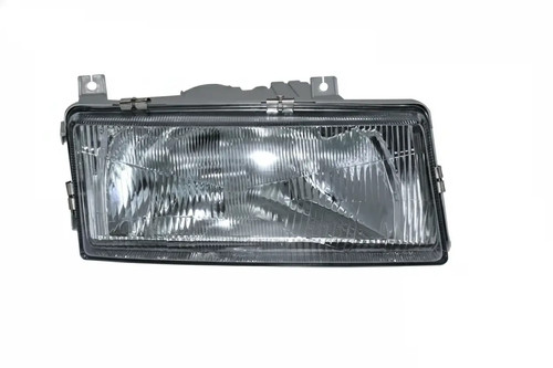 Phare droite 89410188702 dpa - 89410188702,