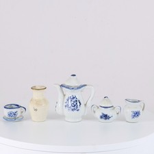 poupée vaisselle ancienne