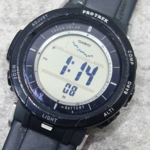Montre solaire numérique