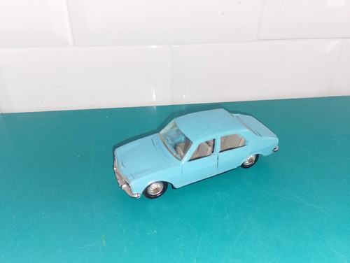 1405264 voiture plastique - voiture,
