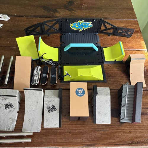 Tech deck skating park - tech,