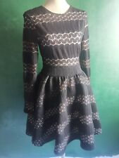 Robe classique noire zippée