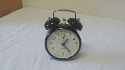Ancien réveil hangarter 9 - ancien, de