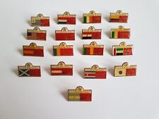 Pin's SPORT - Coca Cola Football Italia 90 coupe du monde 90 Drapeau (à l'unité)