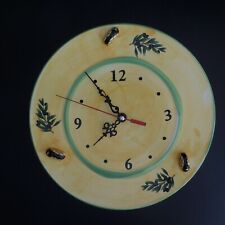 Horloge pendule assiette murale aiguilles olive Provence France vintage N6240