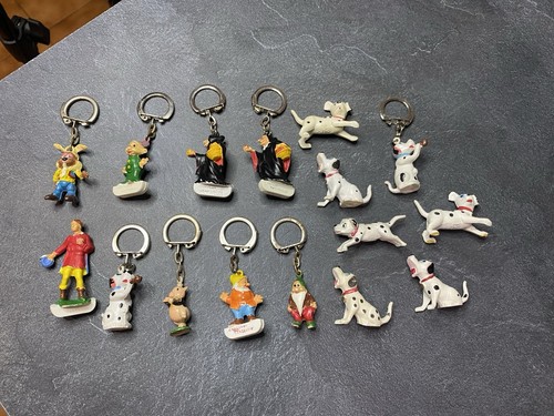 Lot figurines portes clefs - clefs, jim