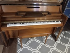 Story & Clark Upright Spinet