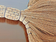 OBJET TRADITIONNEL JAPONAIS DECORATION  LARGE BROSSE EN PAILLE