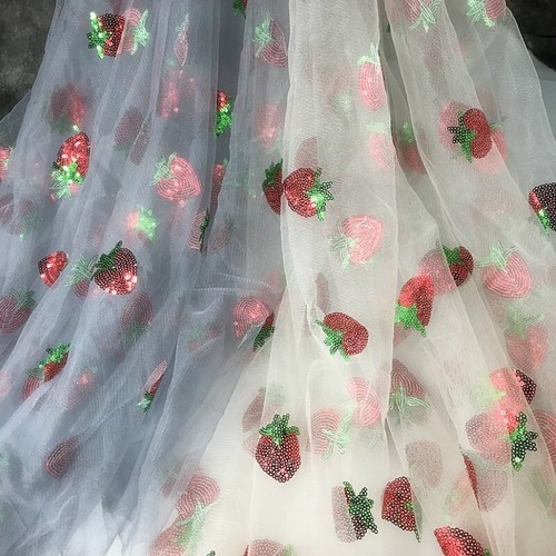Broderie sequin fraise - broderie,
