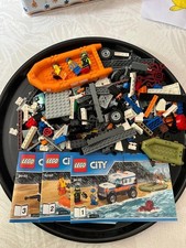 LEGO CITY 60165 L'unité d'intervention 4x4 remorque bateau pneumatique 5 figS