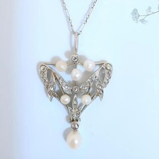 Collier pendentif Art Nouveau