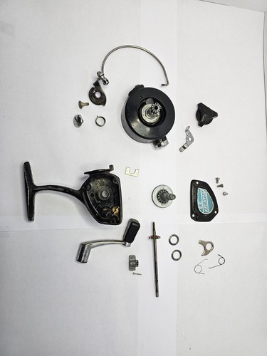 Lot pieces pour moulinet - pieces,