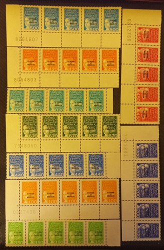 Lot timbres - 45,