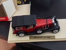 Mercedes SS 1928 rouge et noire Solido Age D'Or N ° 132 échelle 1/43