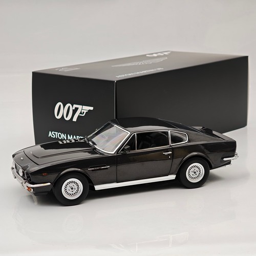 Xiaoguang aston martin - 1:18,