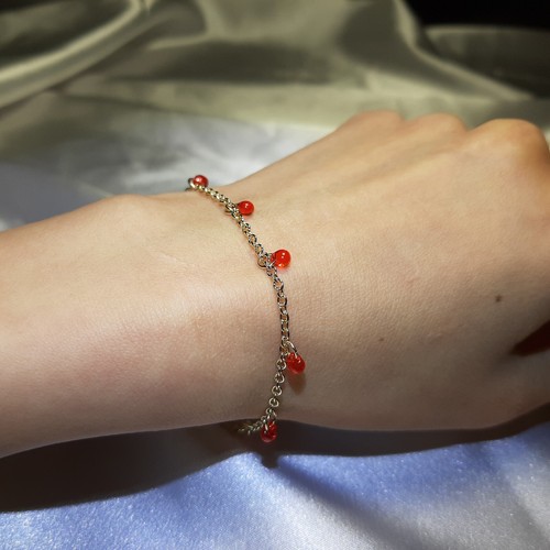 Bracelet très raffiné - très,