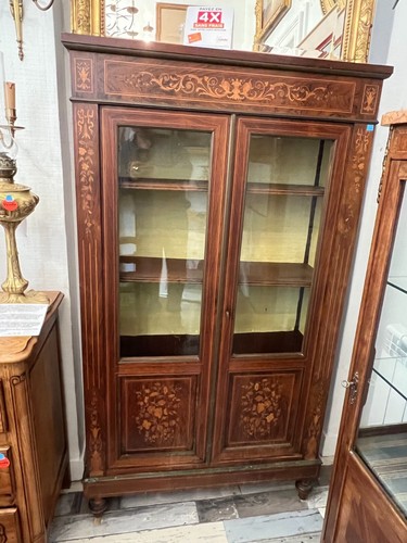 Charmante petite bibliothèque