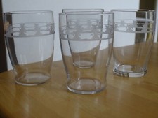 BACCARAT 4 ANCIENS VERRES A