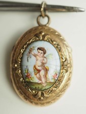 PENDENTIF PLAQUE OR PORTE