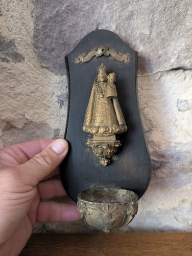Ancien bénétier souvenir - ancien,