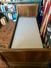 Lit bateau ancien en Noyer 81cm avec sommier lattes